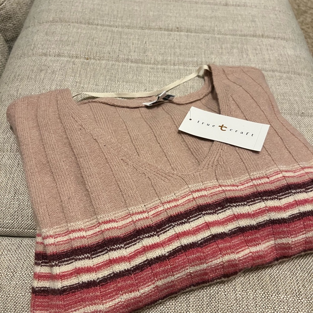 True Craft Women's Pink Striped Sweater